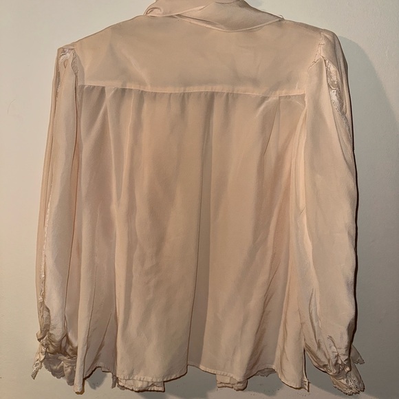 Lloyd Williams Silk Elegant Cream Women's Blouse - Picture 3 of 3